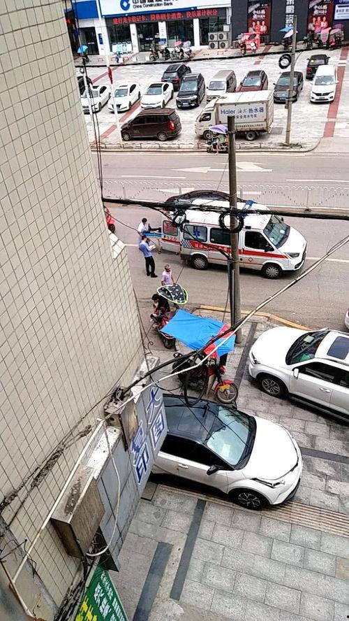 车祸吃瓜人士,揭秘事故背后的惊人真相