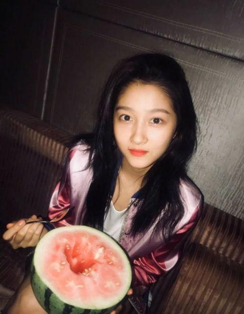 吃瓜照滤镜,揭秘网红美食背后的秘密